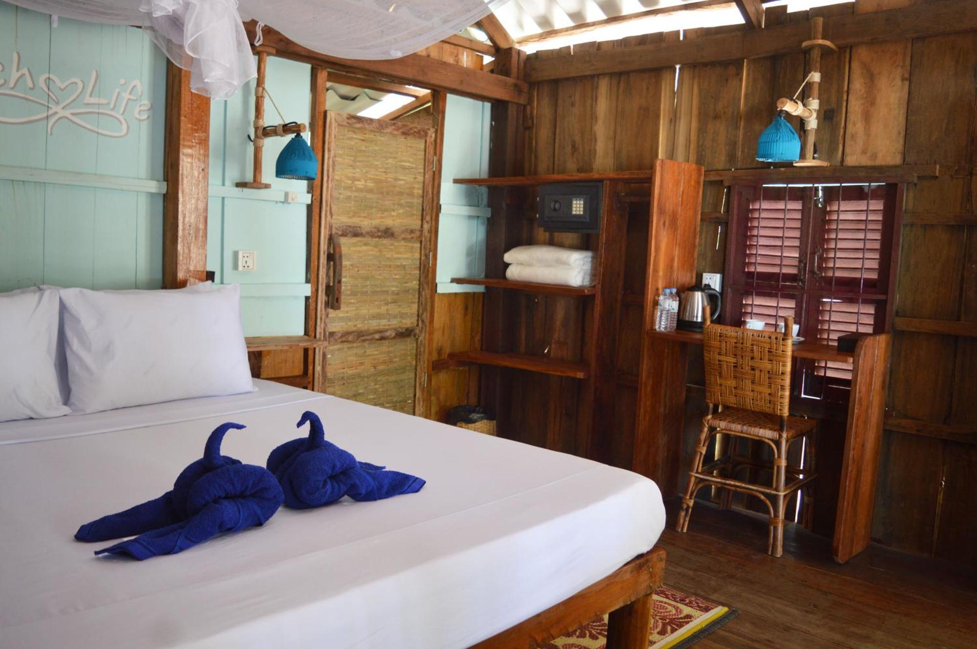 Palm Beach Bungalow Resort Prek Svay Village Bagian luar foto