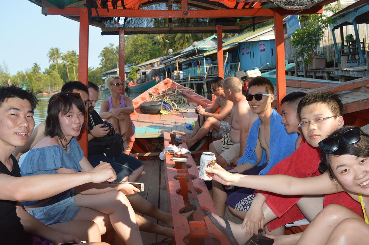 Palm Beach Bungalow Resort Prek Svay Village Bagian luar foto